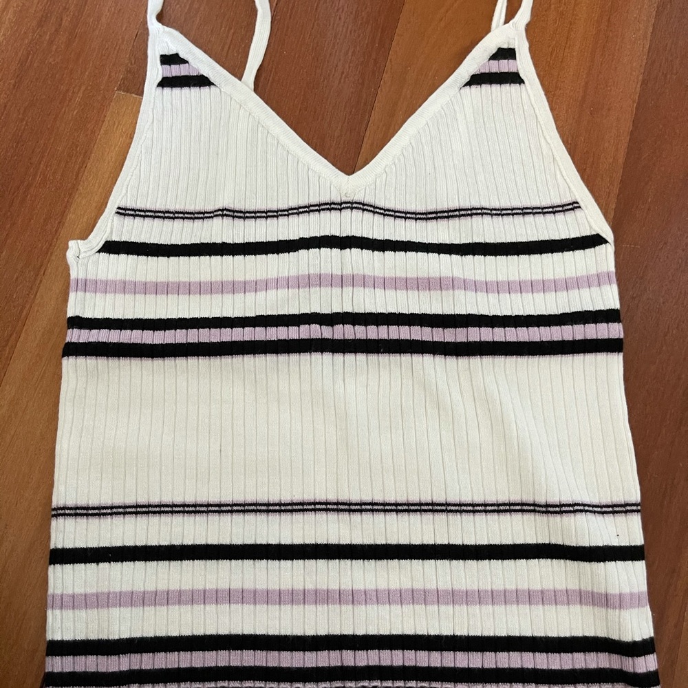 Kendall & Kylie tank top